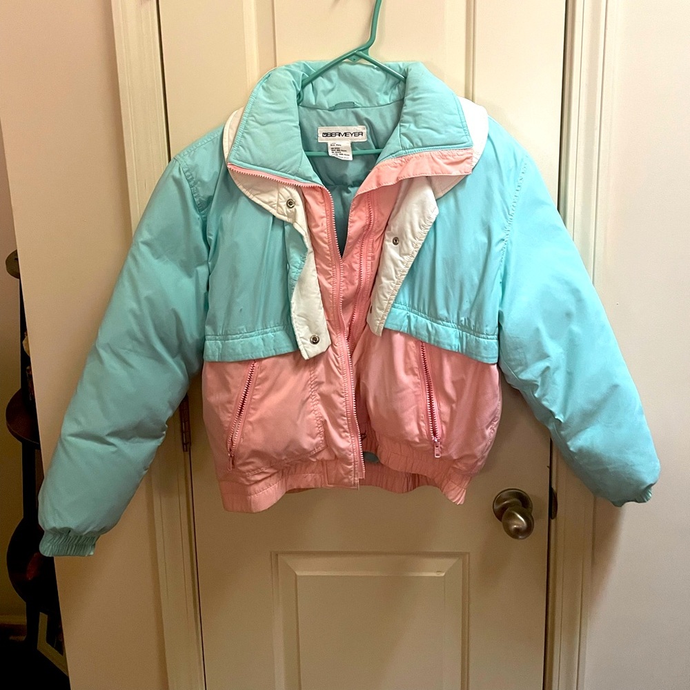 Obermeyer ski jacket size Medium. Excellent condition